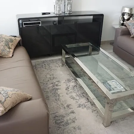 Faubourg Saint Honore Apartment Paris